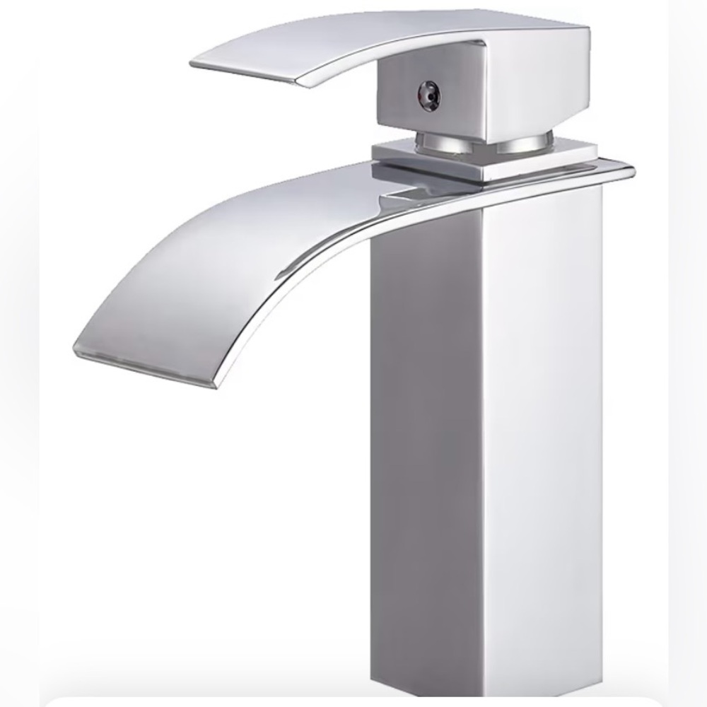 Novato GF-136SCH REMI Single Lever Lav Faucet, Chrome